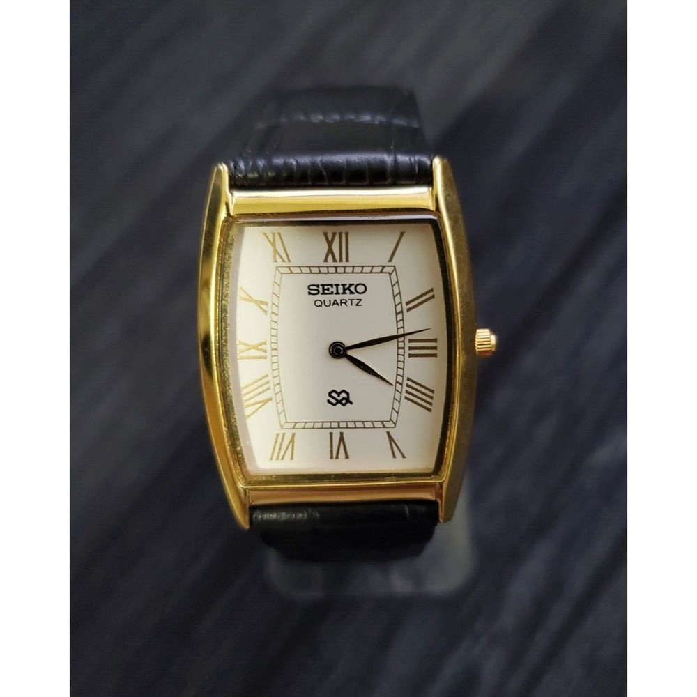 ARE Vintage Seiko New Old Stock Men's Classic Tank‎ Barrel Gold White Wa… - Picture 3 of 8